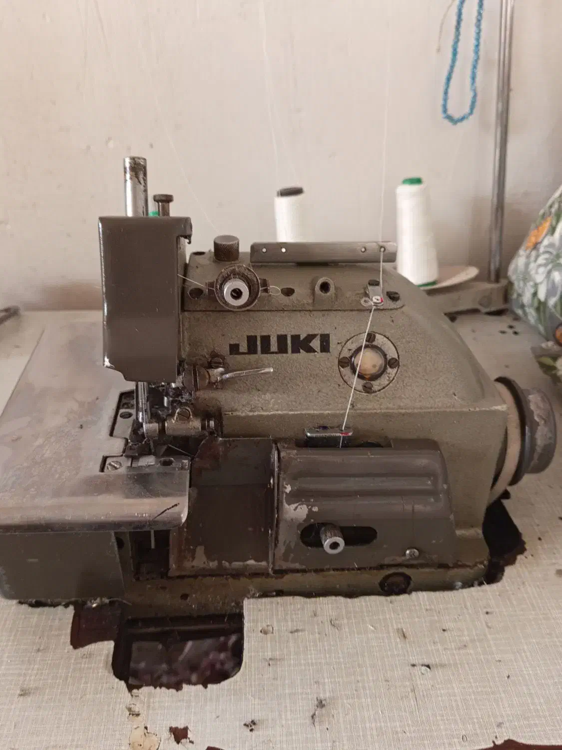 چرخ سردوز جک دست دوم|چرخ خیاطی و ریسندگی|یاسوج, |دیوار