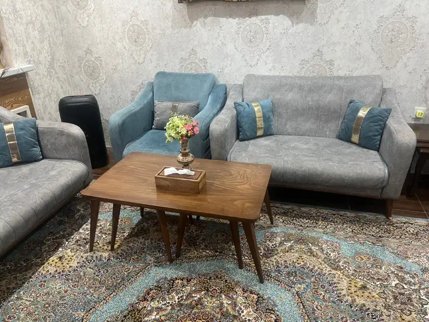 مبل راحتی|مبلمان خانگی و میز عسلی|کرج, اصفهانی‌ها|دیوار