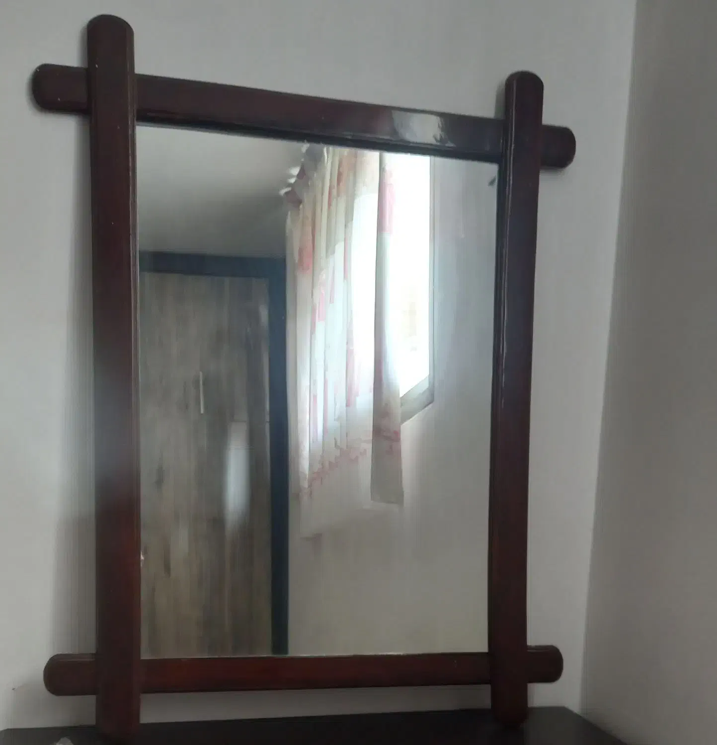 آینه|آینه|اصفهان, شهرک کاوه|دیوار