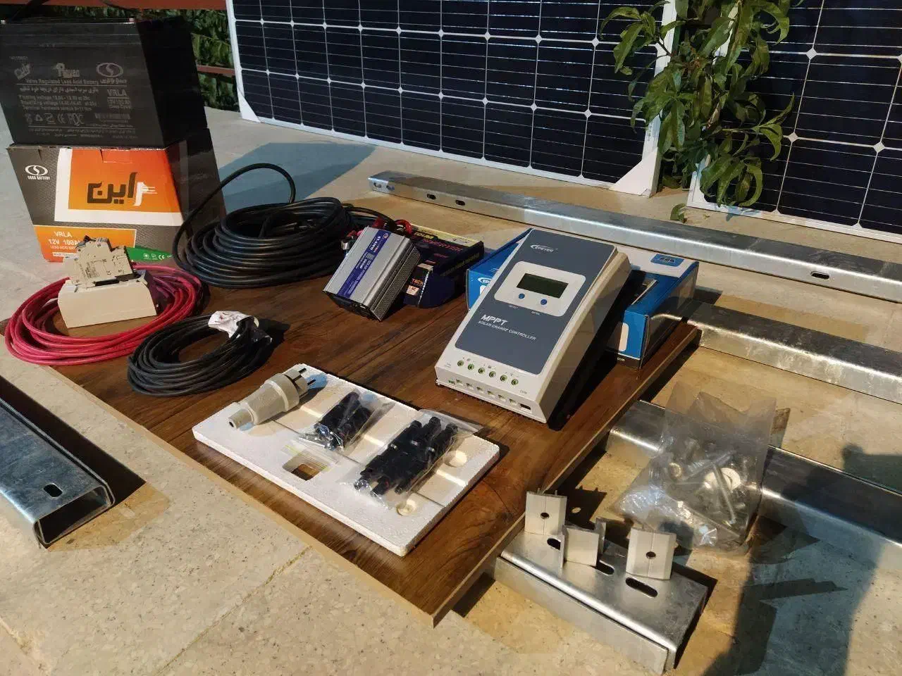 نصب تجهیزات خورشیدی/پنل/دوربین مداربسته/شناور/کفکش|دوربین مداربسته|گرگان, |دیوار