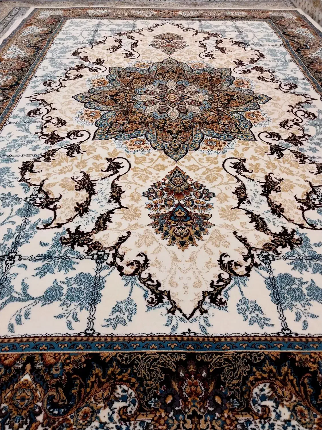 یک تخته۹متری نخ اصلی نو|فرش|اندیمشک, |دیوار