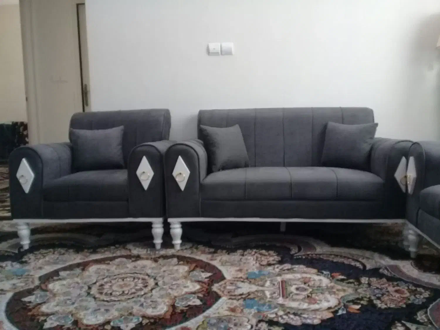 مبل و عسلی|مبلمان خانگی و میز عسلی|رباط‌کریم, رباط‌کریم|دیوار