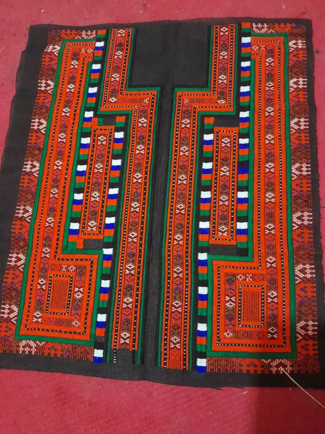 دوزنده|لباس|زابل, |دیوار