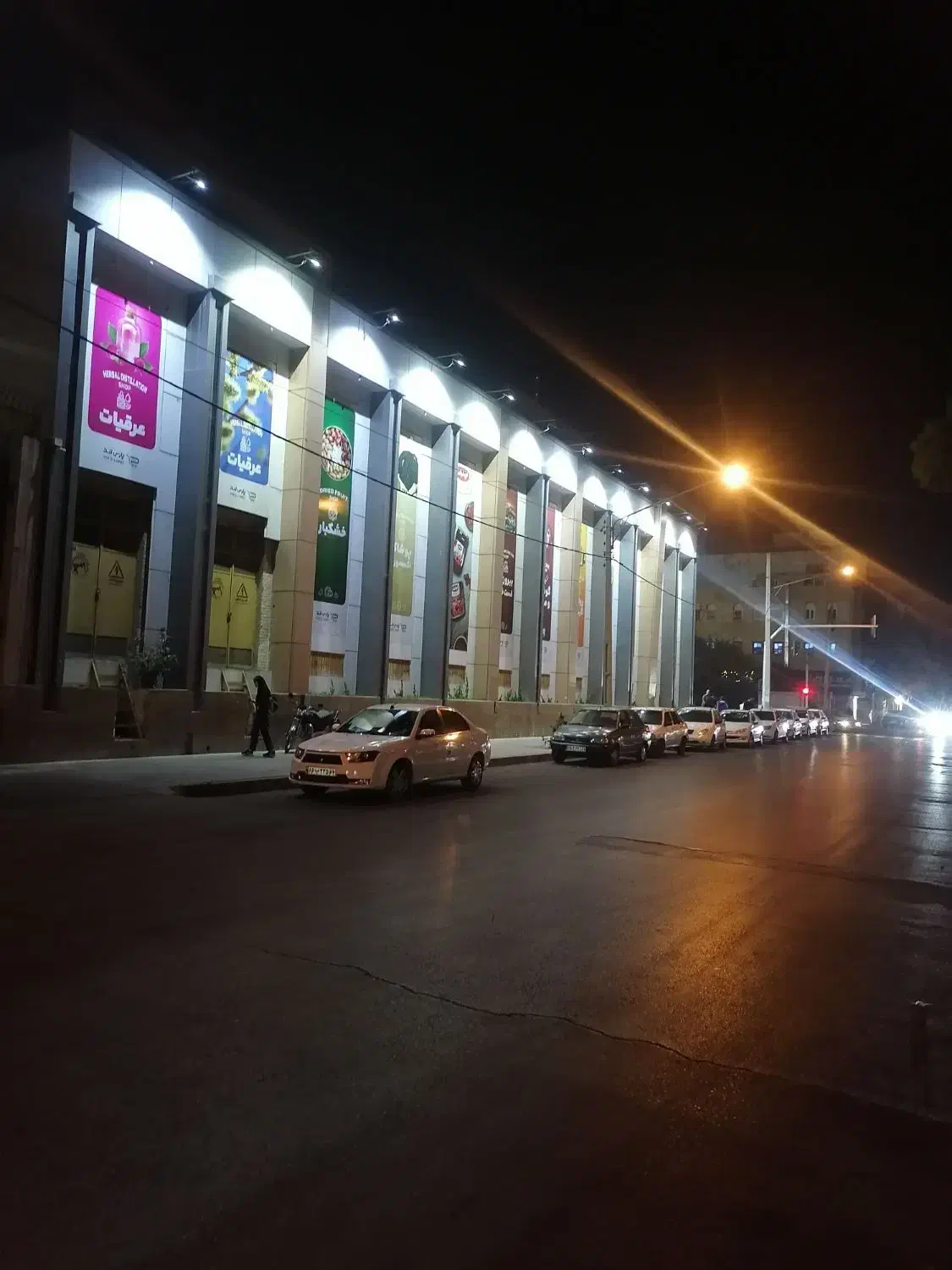 منزل دربست برخیابان اصلی جهت محل کار۳خواب|اجارهٔ خانه و ویلا|شیراز, باغ تخت|دیوار