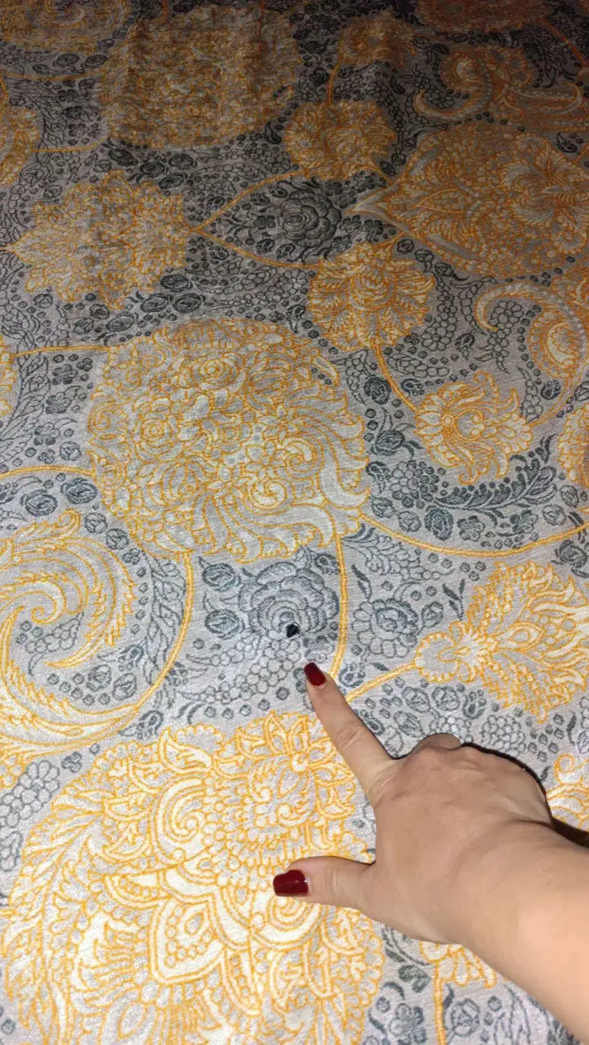 رو فرشی مخمل مدل طلا کوب دو تا هم رو فرشی نمدی|روفرشی|قم, شاه ابراهیم|دیوار