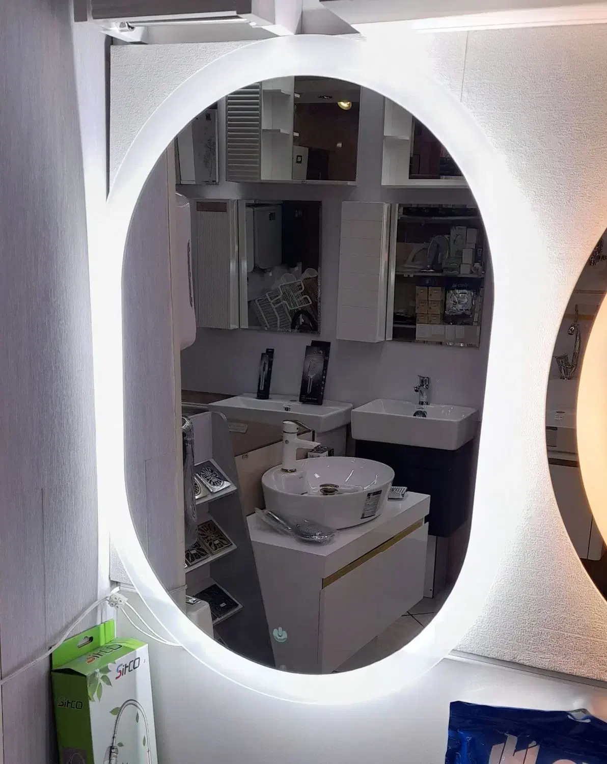 آینه های بک لایت با سنسور حرکتی ۱،۸۵۰،۰۰۰|لوازم سرویس بهداشتی|لاهیجان, خمیر کلایه|دیوار