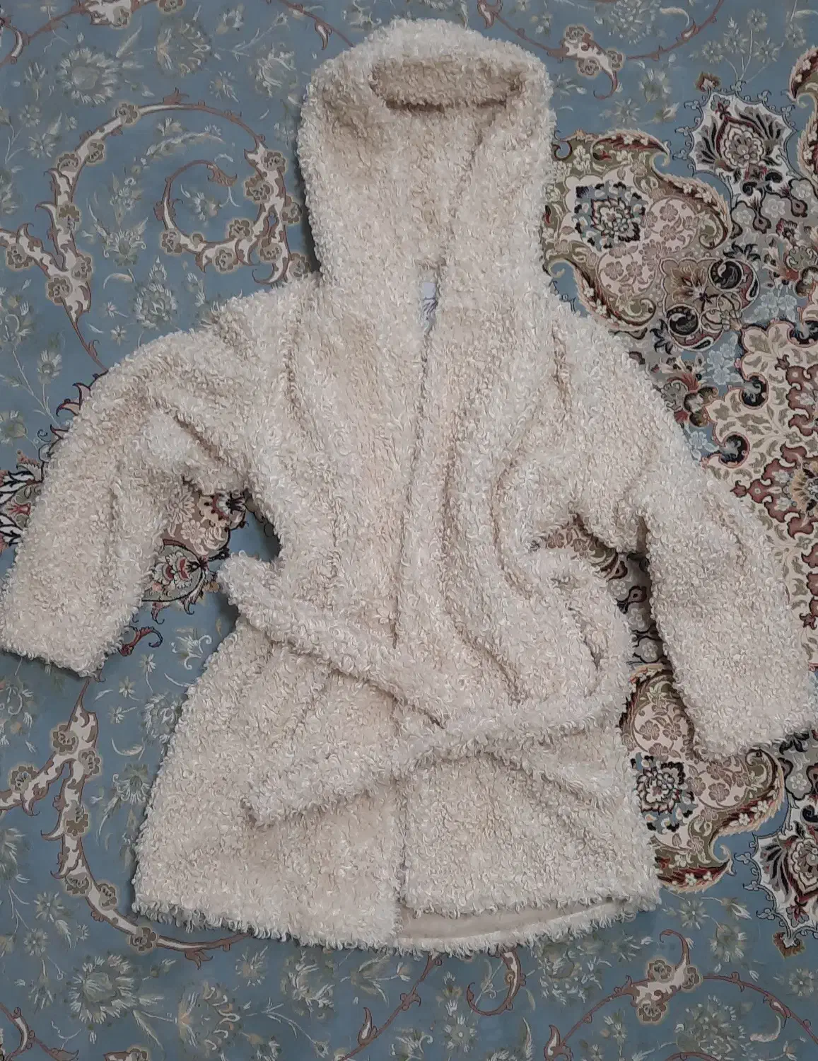 پالتو استر دار|لباس|تربت‌حیدریه, کاشانی|دیوار