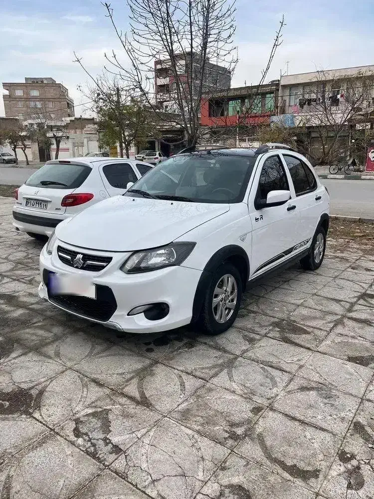 کوییک R سفید مشکی 98 درحد خشک|خودرو سواری و وانت|کرمانشاه, |دیوار