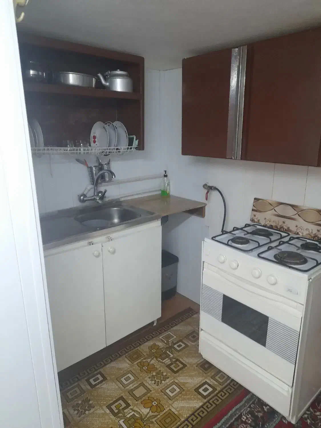 سوییت|اجارهٔ کوتاه‌مدت آپارتمان و سوئیت|بندر انزلی, پرستار|دیوار