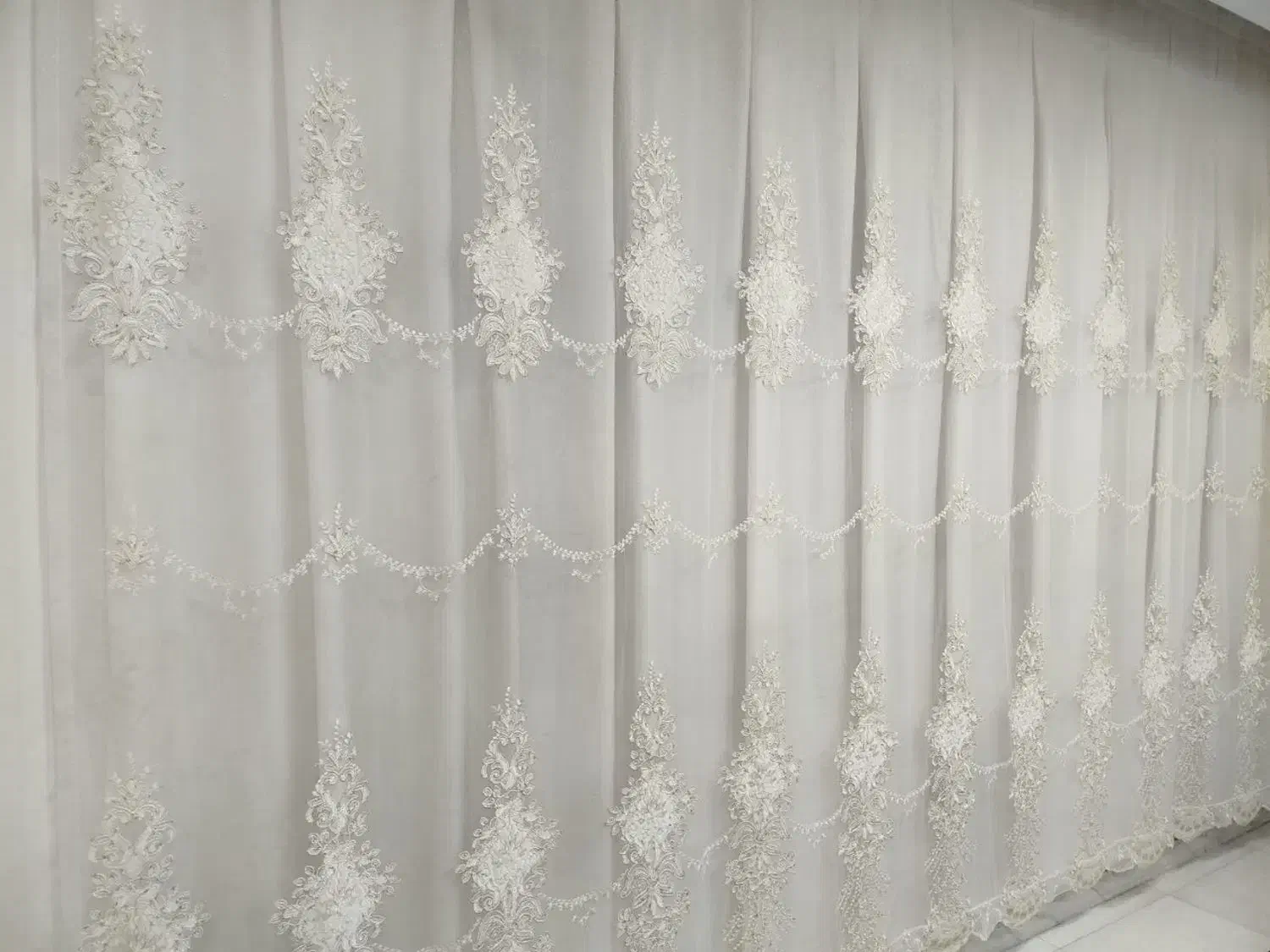 قیمت دو میلیون و پانصد|پرده، رانر، رومیزی|آبیک, |دیوار