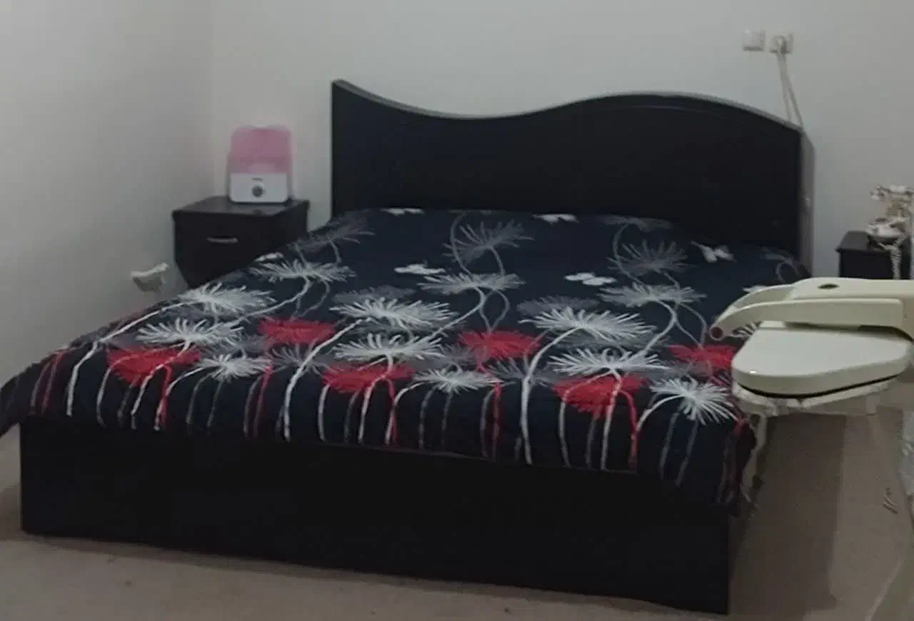 تخت و دراور و دو پاتختی|تخت و سرویس خواب|فریمان, |دیوار