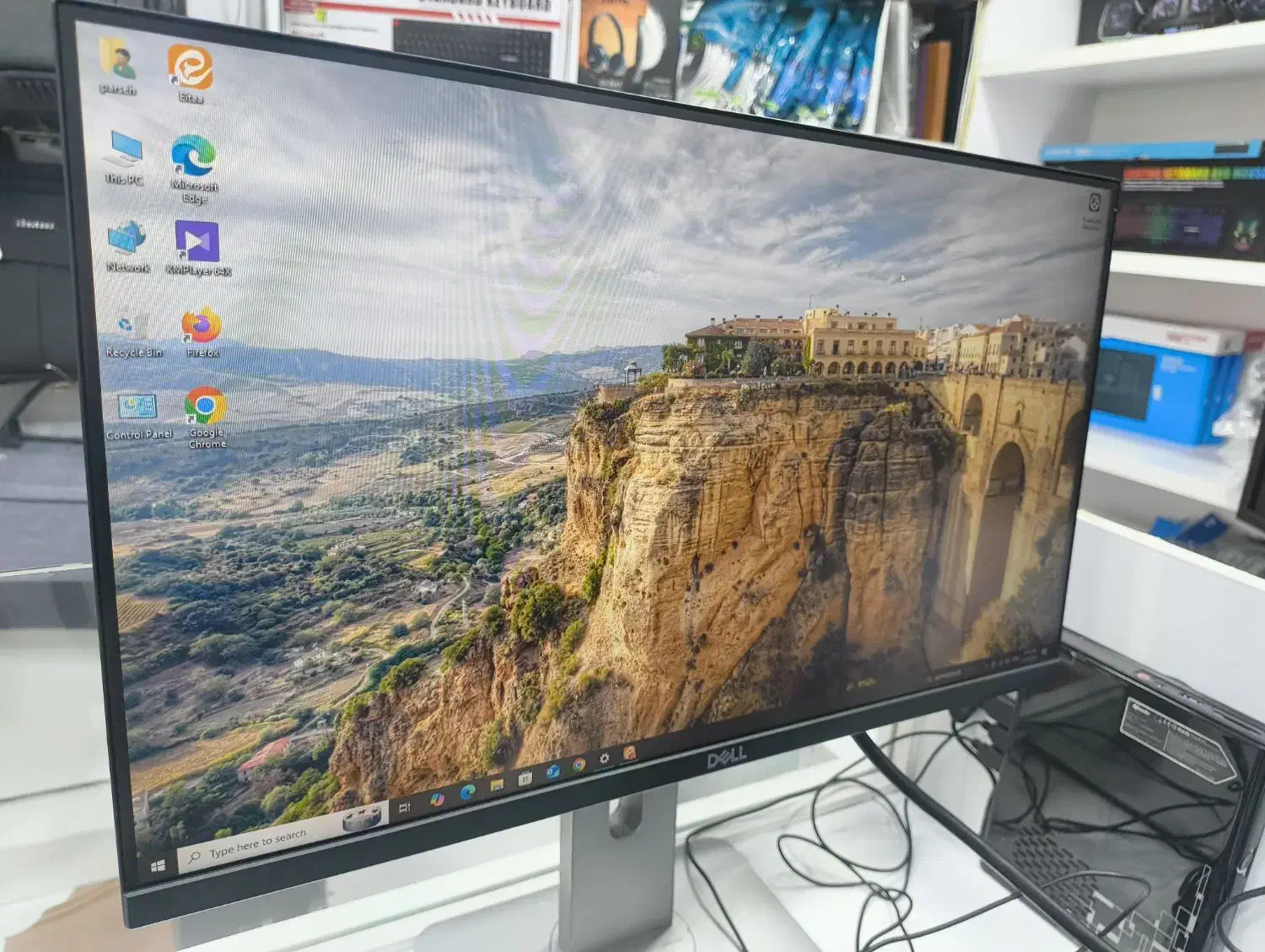 مانیتور دل|قطعات و لوازم جانبی رایانه|قم, ارم|دیوار