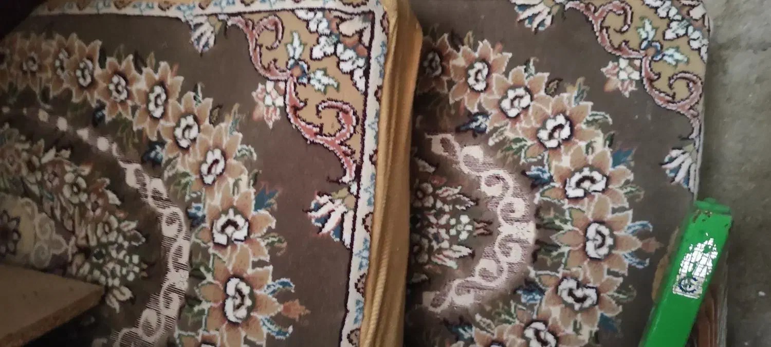 پشتی دیواری|پشتی|صدرا-فارس, فاز ۲|دیوار