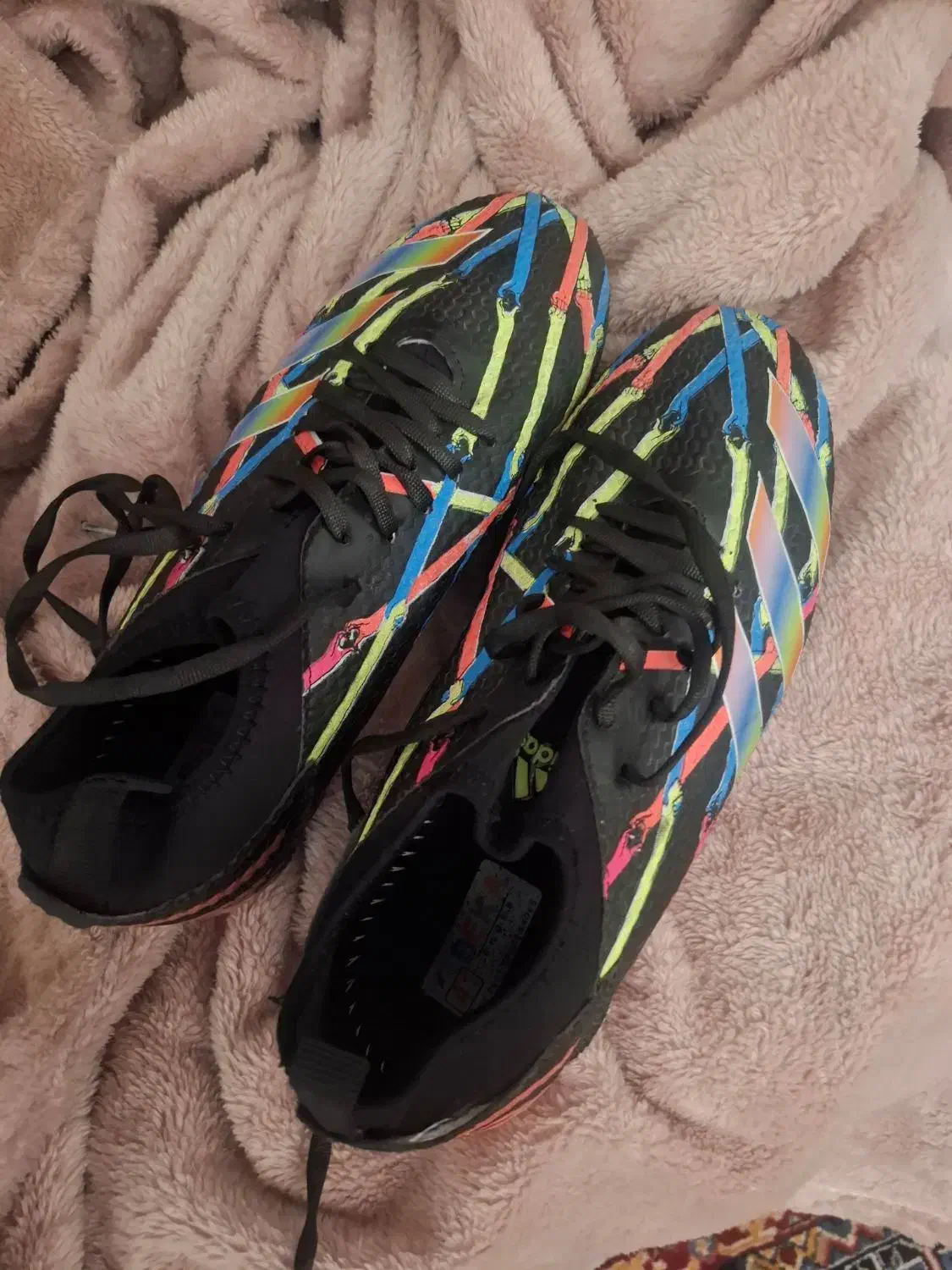 کفش فوتبالی نو سایز ۴۱،۵|کیف، کفش، کمربند|صباشهر, |دیوار