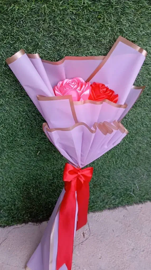 هدیه ماندگار|گل مصنوعی|شیراز, تحویلی|دیوار