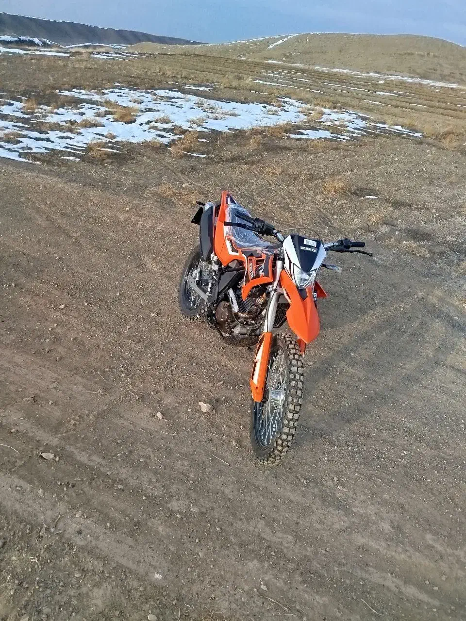 موتورتریل|موتورسیکلت|جغتای, |دیوار