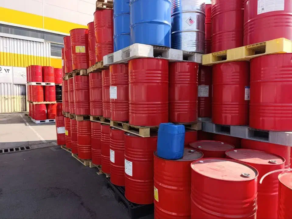 بشکه فلزی  وپلاستیکی  ۲۲۰ لیتری|ظروف نگهدارنده، پلاستیکی، یک‌بارمصرف|شیراز, درکی|دیوار