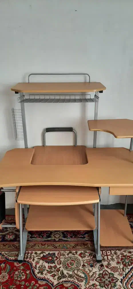 میز کامپیوتر در حد نو|میز تحریر و کامپیوتر|تبریز, |دیوار