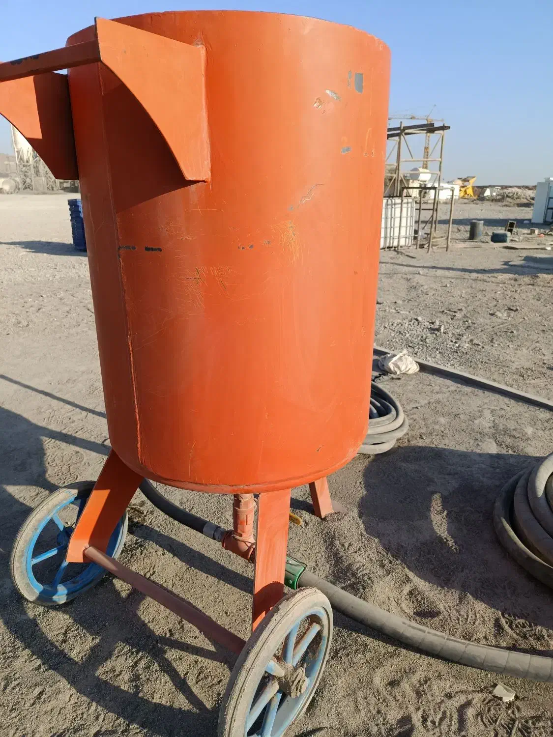 دیگ سند بلاست کاملاً نو و کم کار با شلنگ|ماشین‌آلات صنعتی|قم, یخچال قاضی|دیوار