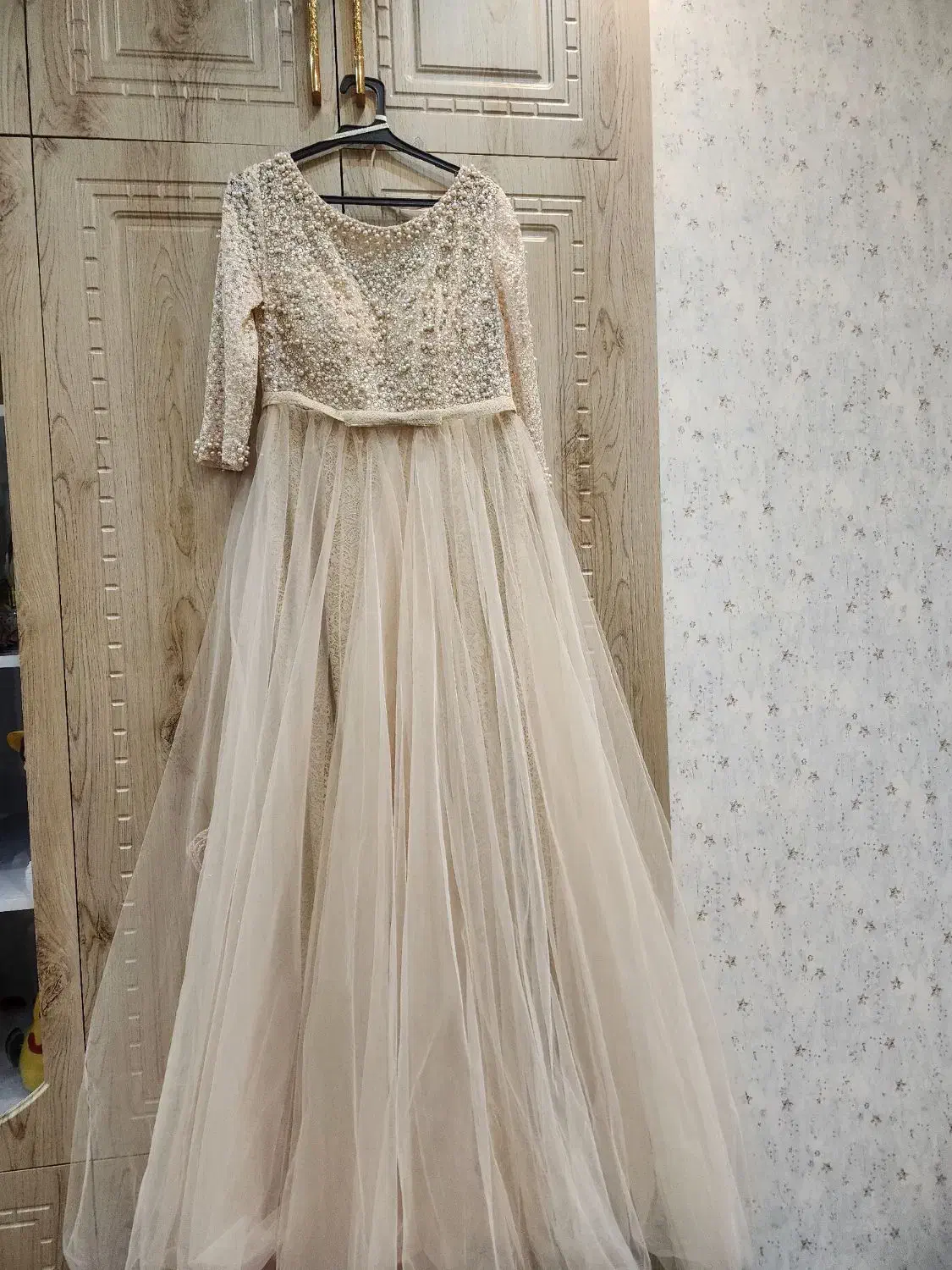 لباس مجلسی|لباس|آران و بیدگل, |دیوار