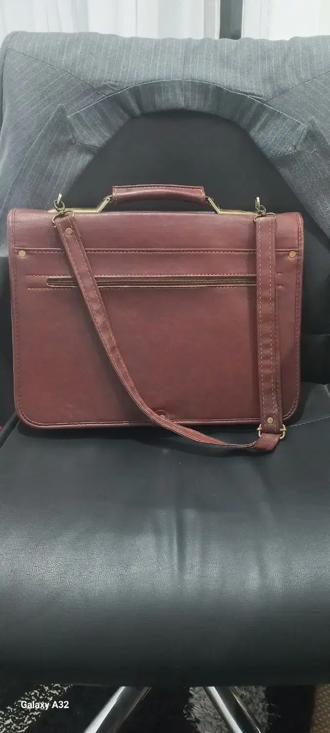 کیف اداری بنددار|کیف، کفش، کمربند|رشت, پل تالشان|دیوار