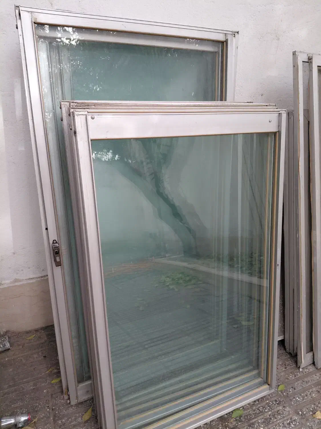 پنجره آلومینیوم قدیمی|مصالح و تجهیزات ساختمان|گرگان, |دیوار