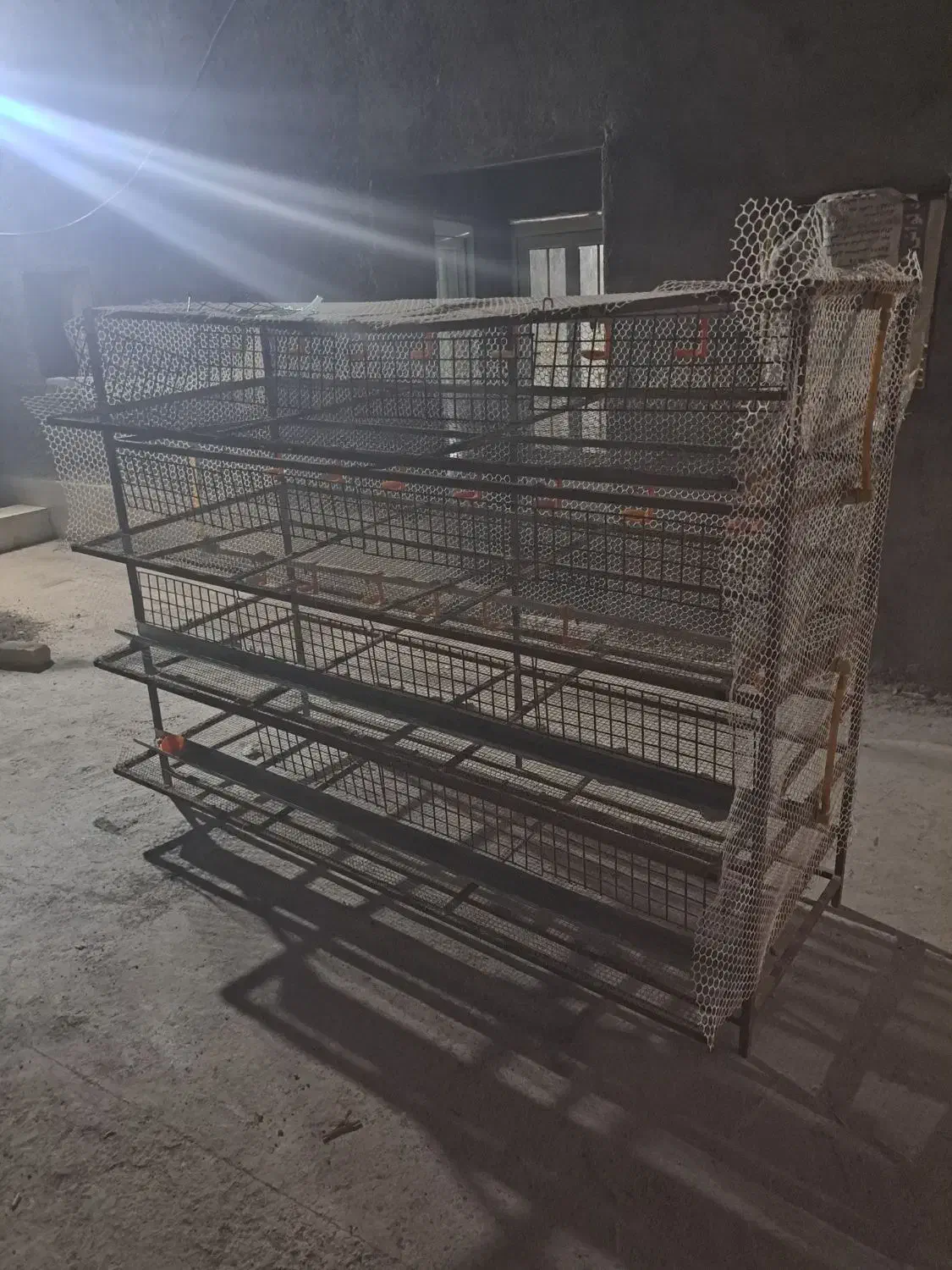 قفس بلدرچین|لوازم جانبی حیوانات|قنوات, |دیوار