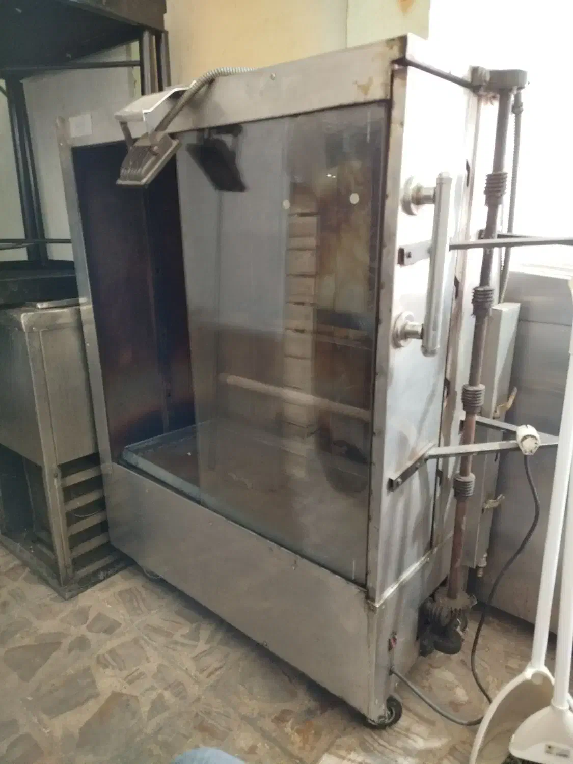 دستگاه مرغ بریان ۴سیخ گاز شهری|کافی‌شاپ و رستوران|ارومیه, |دیوار