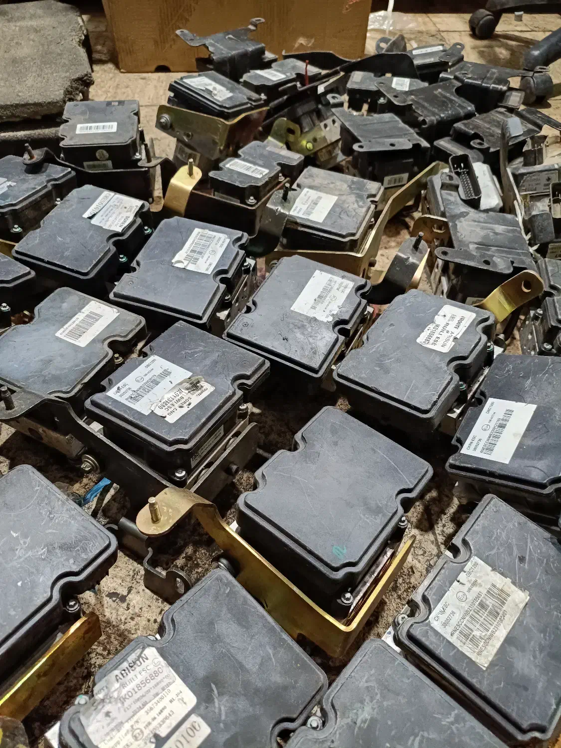 abs ای بی اس|قطعات یدکی و لوازم جانبی|تهران, تولید دارو|دیوار