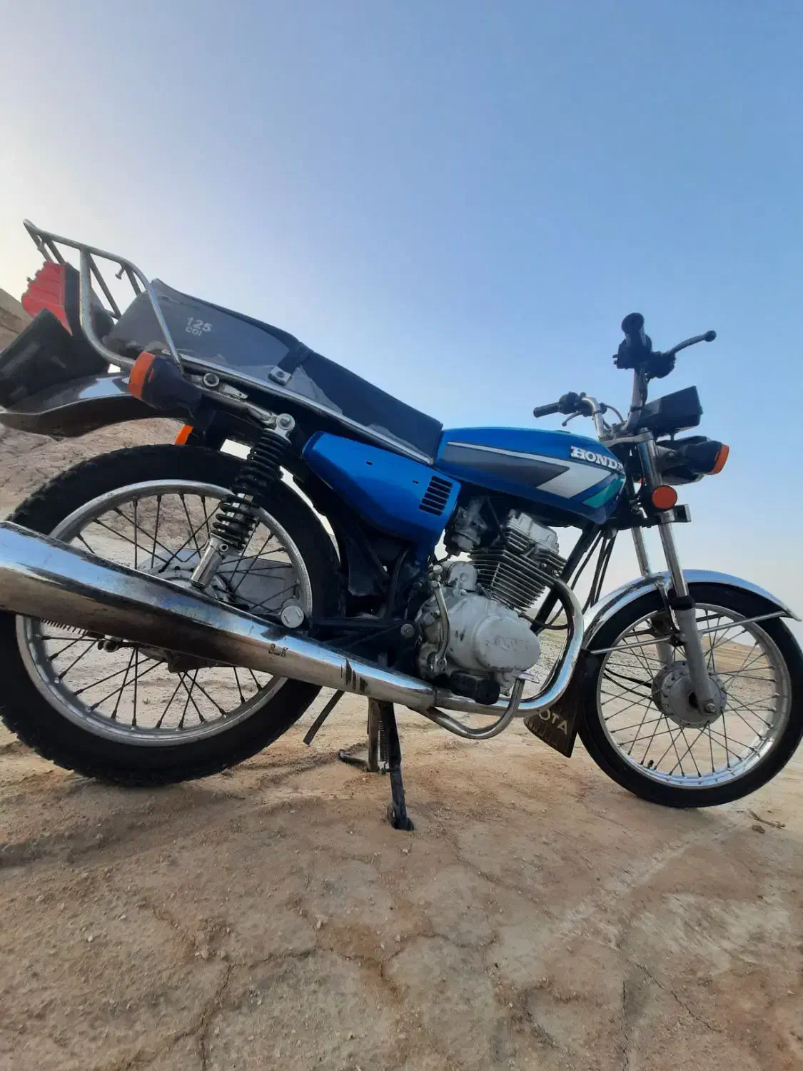 200 دست ساز (دنده سیبی)|موتورسیکلت|آوج, |دیوار