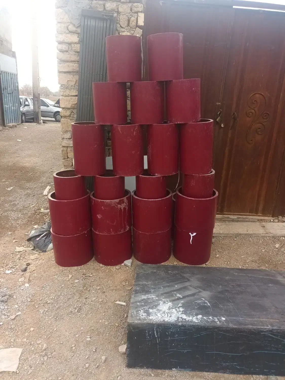 گلدان فلزی|گل و گیاه طبیعی|پاکدشت, پارچین|دیوار