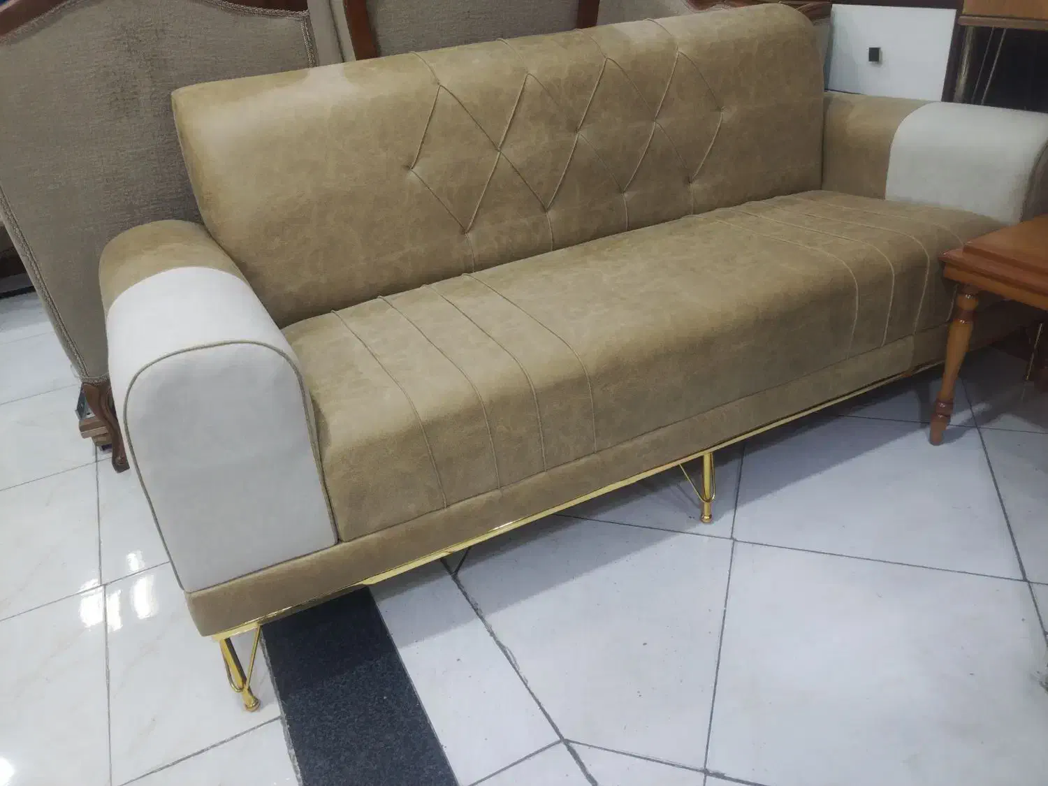 مبل پارچه هنری|مبلمان خانگی و میز عسلی|بیرجند, |دیوار