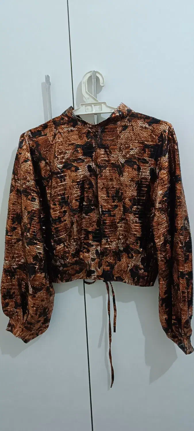 دوعددشومیزنیم تنه جنس پارچه دیسکوسایزنهایت44|لباس|نیشابور, تختی|دیوار