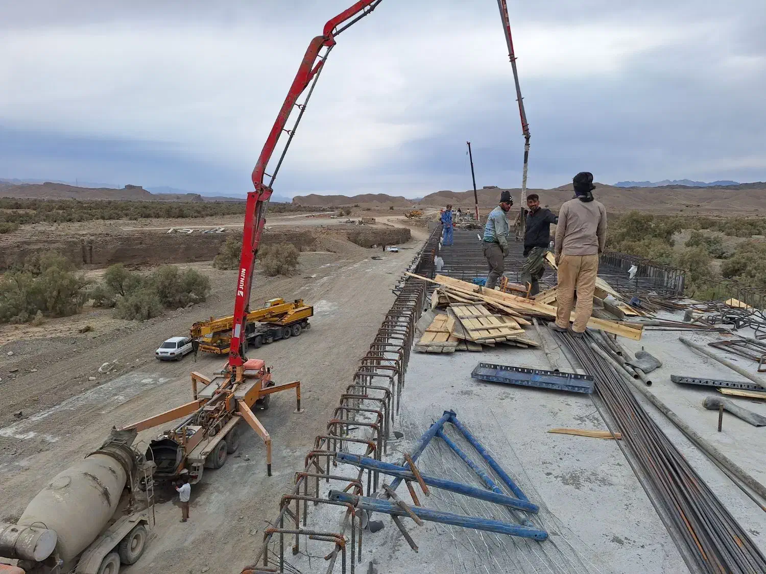 سلام نیازمند نیرو قالب وارماتور|استخدام معماری، عمران و ساختمانی|تهران, امیریه|دیوار