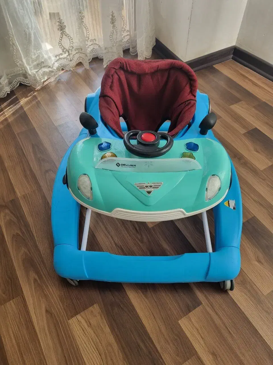 رورک|کالسکه و لوازم جانبی|تنکمان, |دیوار