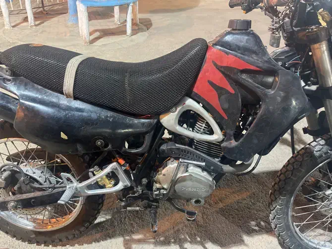 موتور تریل پیشرو GY 200 مدل ۹۲|موتورسیکلت|شاهینشهر, گزبرخوار|دیوار