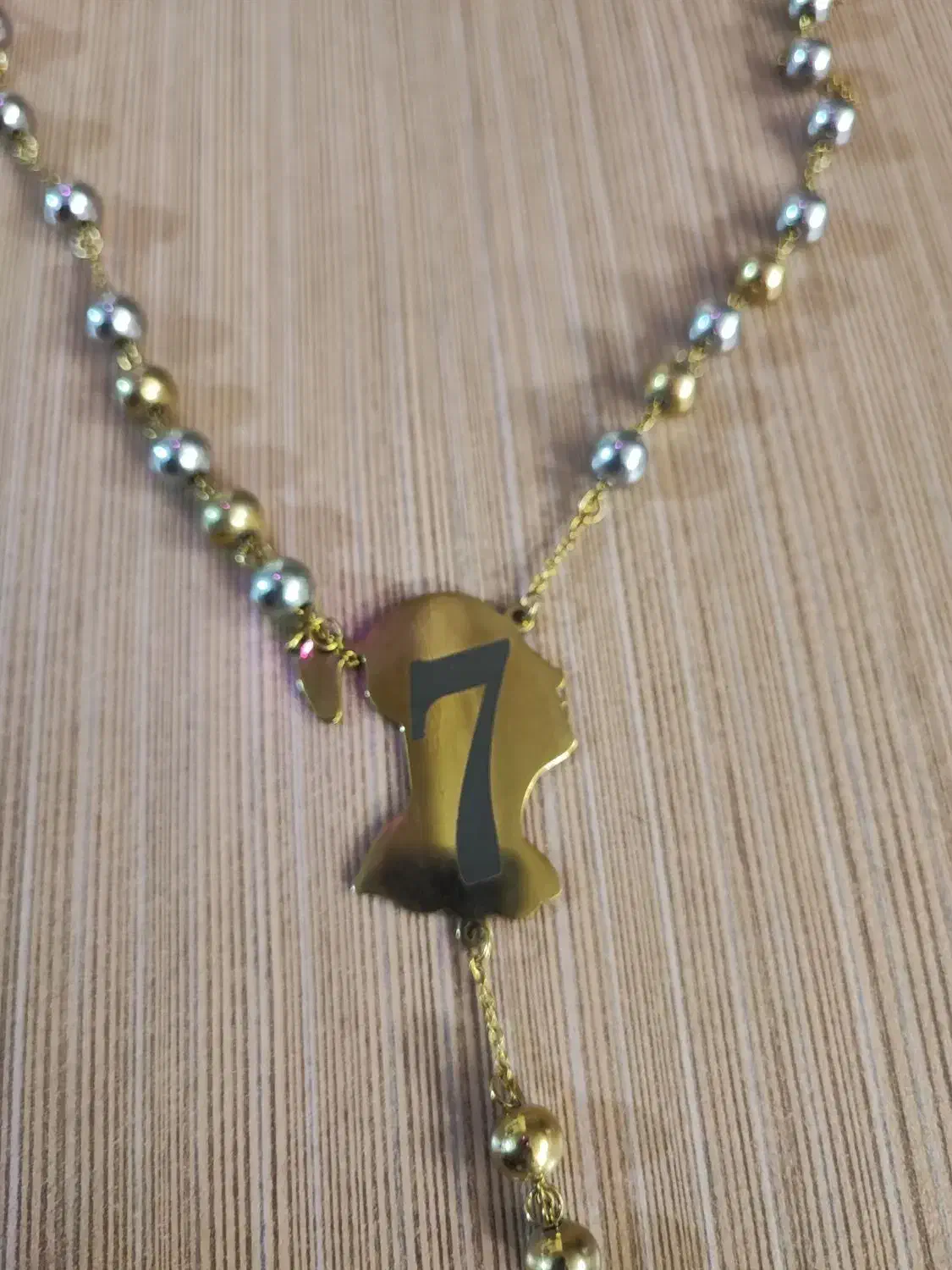 گردنبند|بدلیجات|اصفهان, مصلی|دیوار