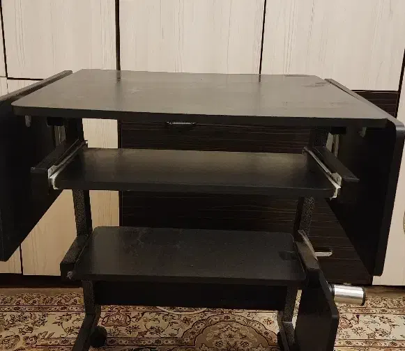 میز کامپیوتر و صندلی|میز تحریر و کامپیوتر|تهران, شهید فکوری|دیوار