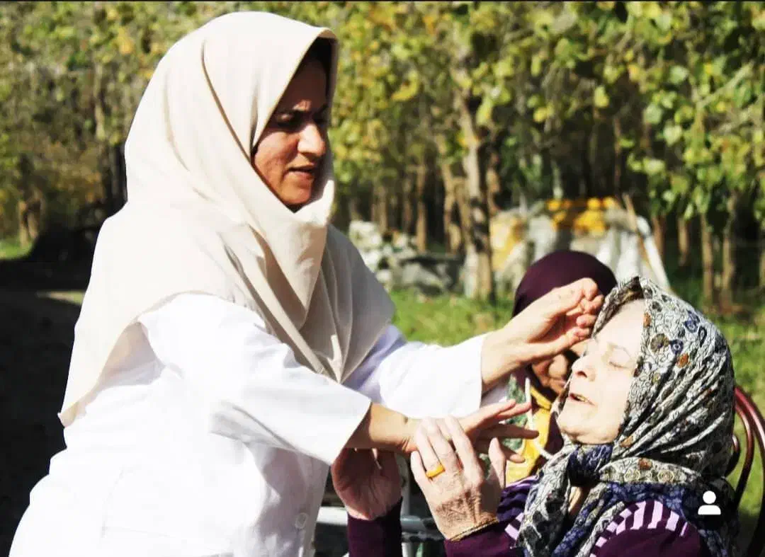 جذب پرستار خانم برای سالمند شبانه روزی|استخدام درمانی، زیبایی، بهداشتی|لاهیجان, امیرشهید|دیوار