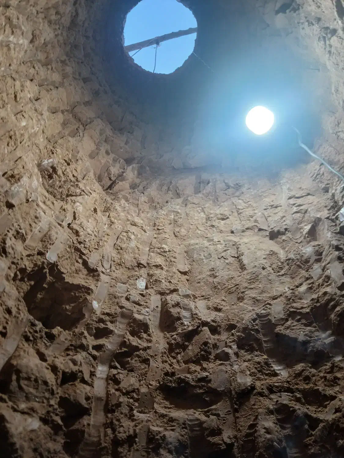 چاه کنی و تخریب|خدمات پیشه و مهارت|آشخانه, |دیوار