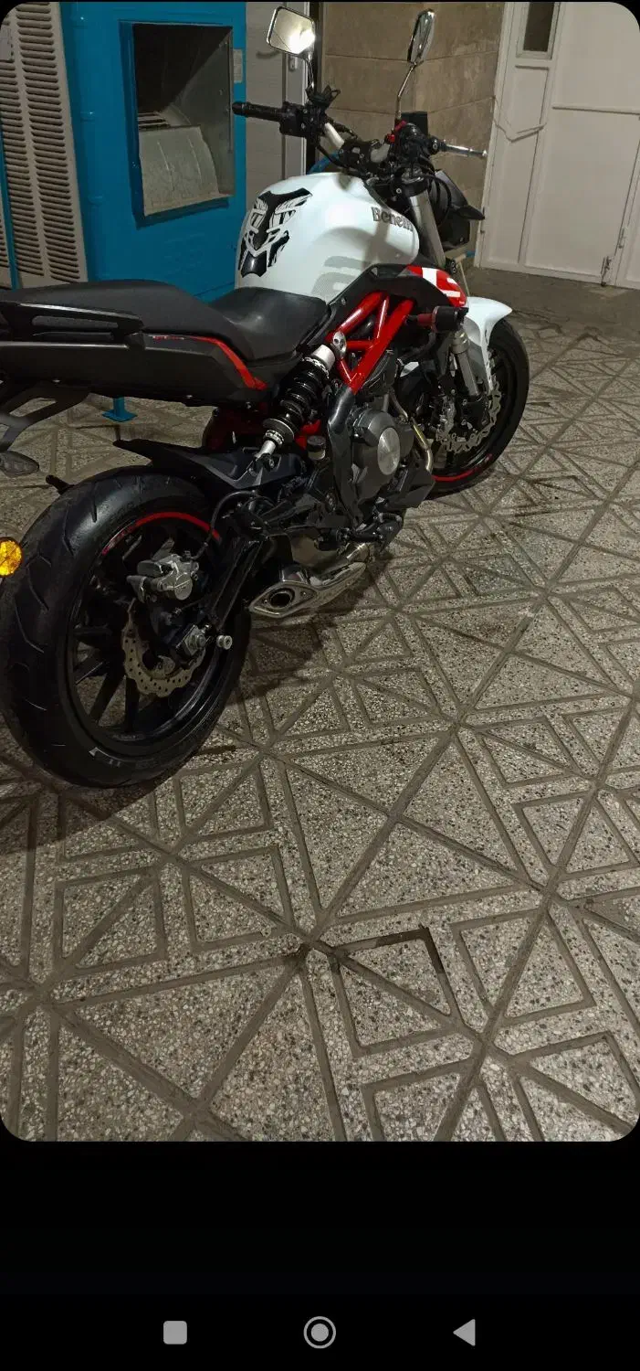 بنلی 300 تمیز در حد|موتورسیکلت|بروجرد, |دیوار