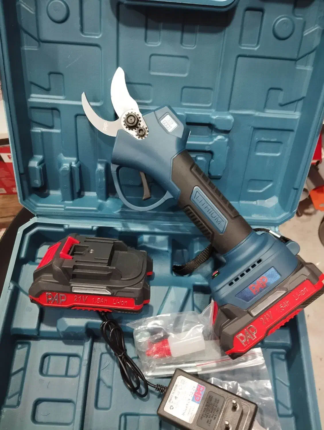 قیچی شارژی پی ای پی قیچی حرس قیچی برقی|ماشین‌آلات صنعتی|شیراز, نصر|دیوار