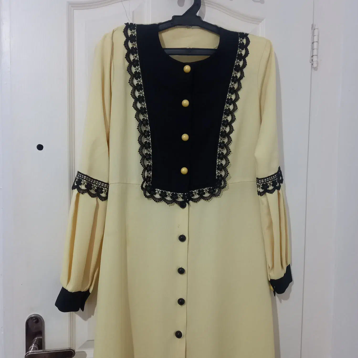 مانتو نونو لیموی رنگ و مانتو طوسی و بافت زمستانی|لباس|قم, علی آباد سعدگان|دیوار