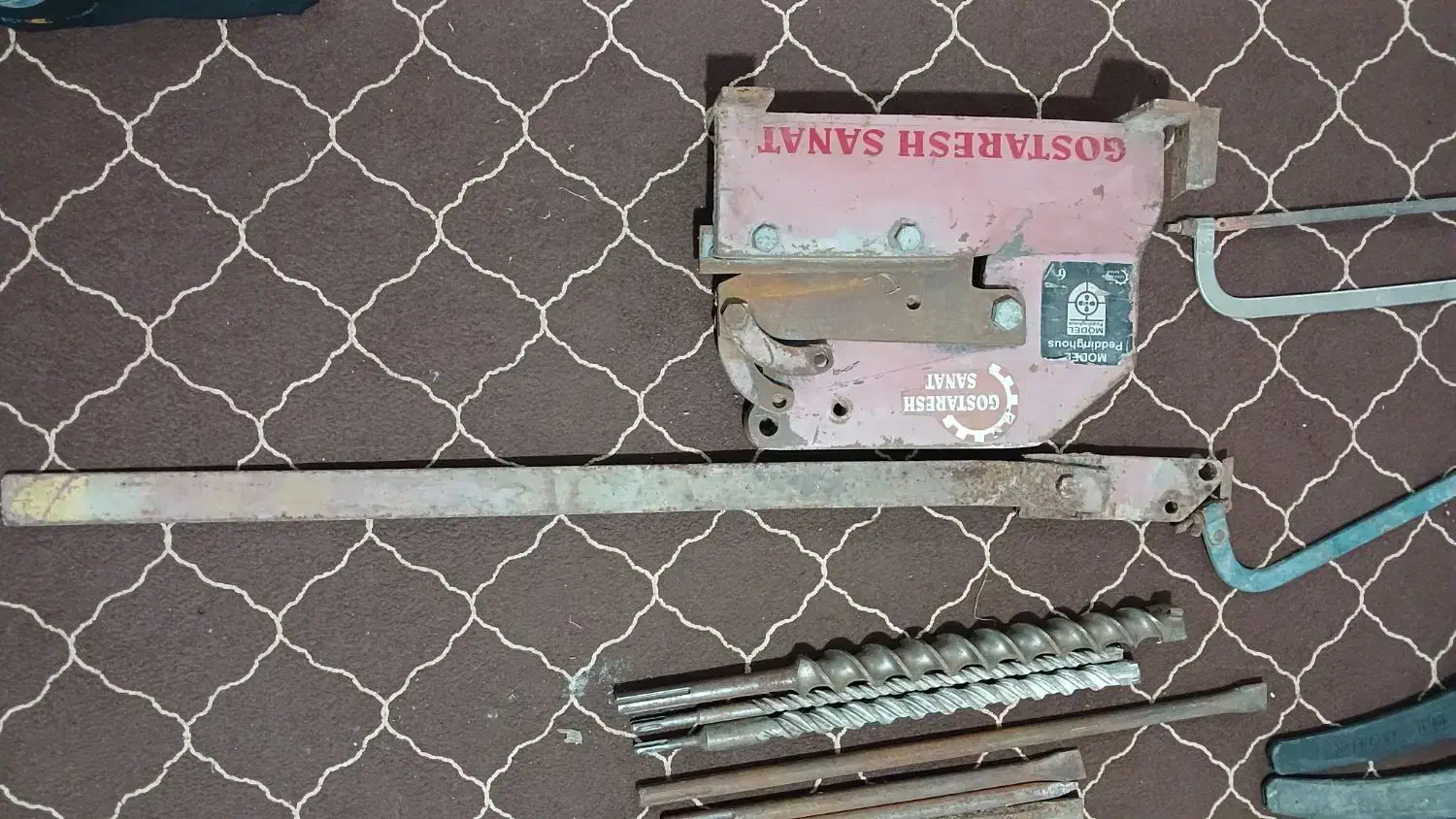 قیچی میله گرد بر|ابزارآلات|رشت, حومه رشت|دیوار