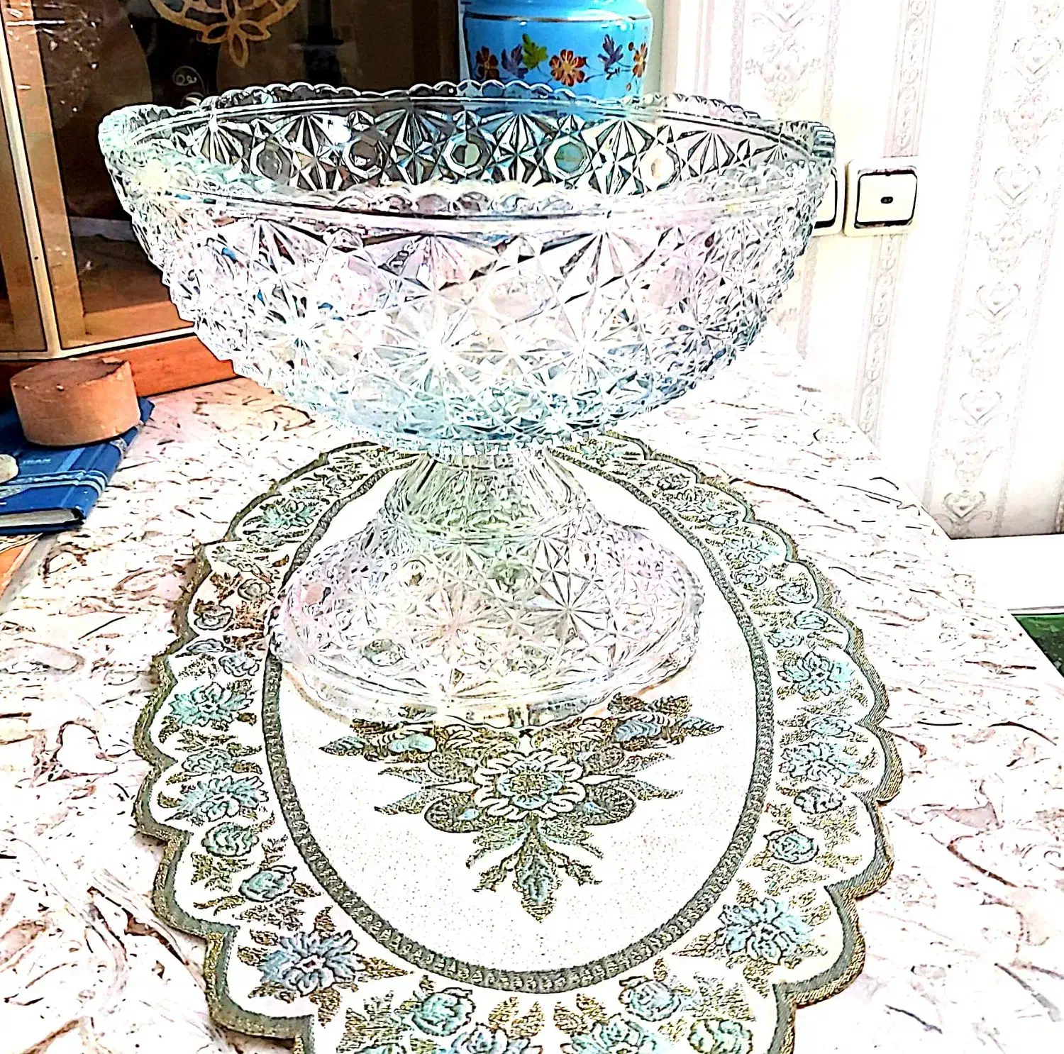 بلور کریستال عتیقه (نو)|کلکسیون اشیاء عتیقه|تهران, باغ خزانه|دیوار