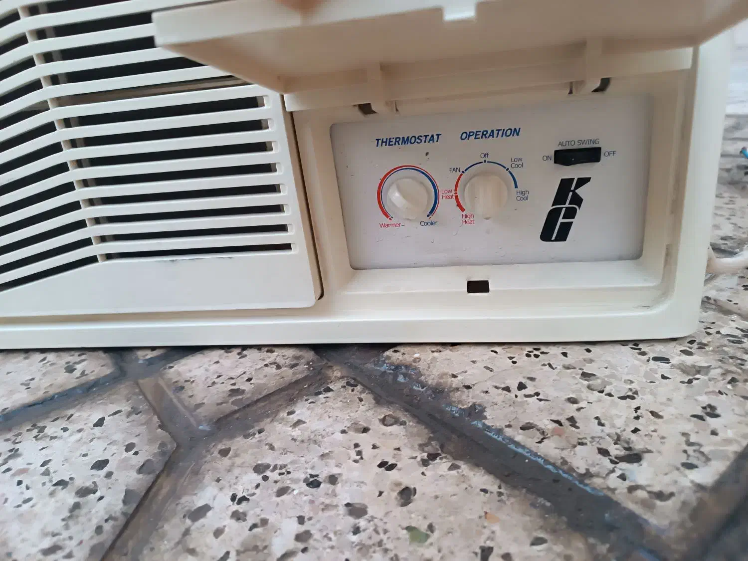 کولرگازی ۱۸ هزار پنجره ای در حد و تمیز|کولر گازی و فن‌کوئل|مشهد, انقلاب|دیوار