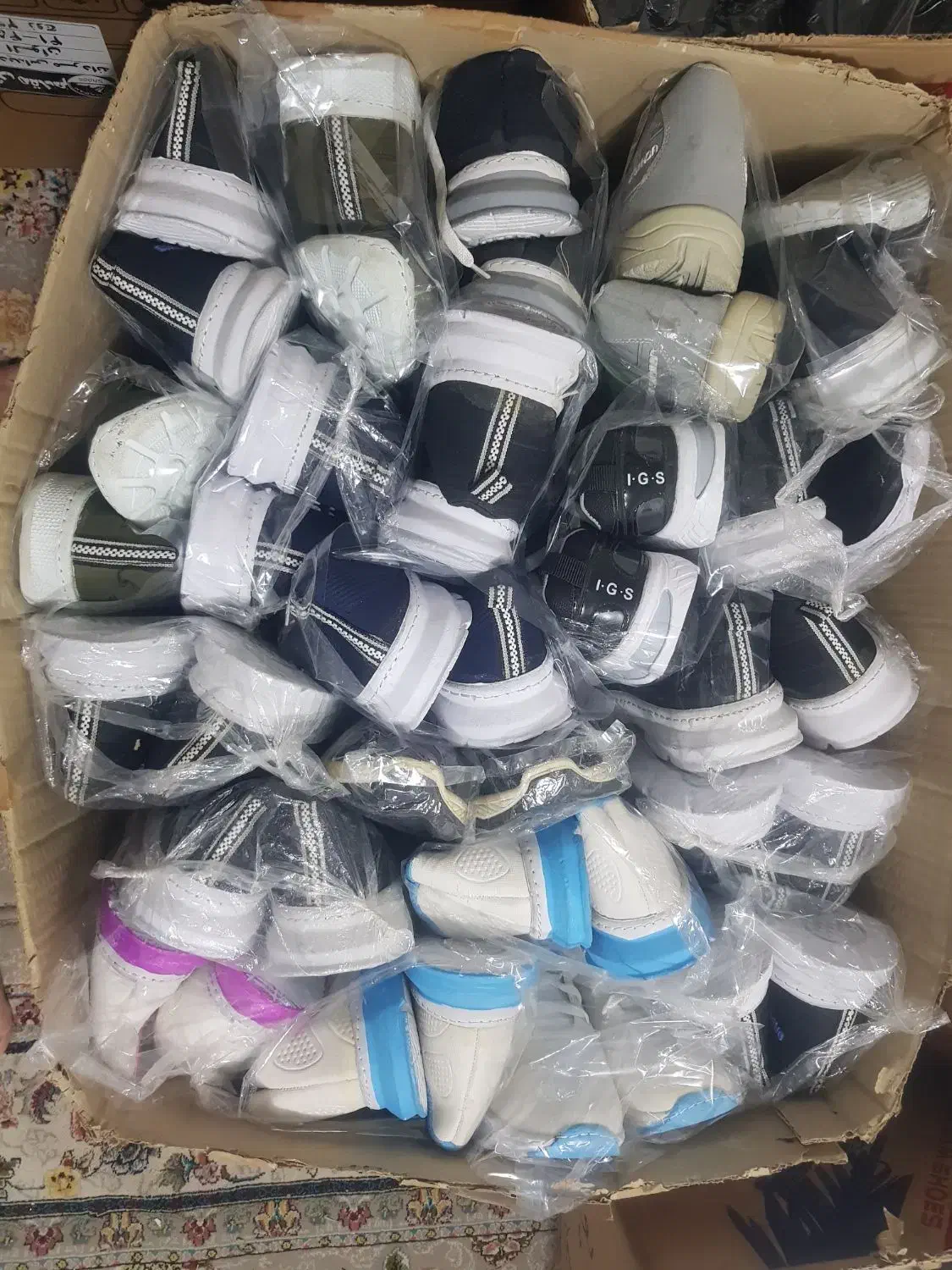 حراج واقعی      هر جفت  ۱۴۵هزار|حراج|مریوان, |دیوار