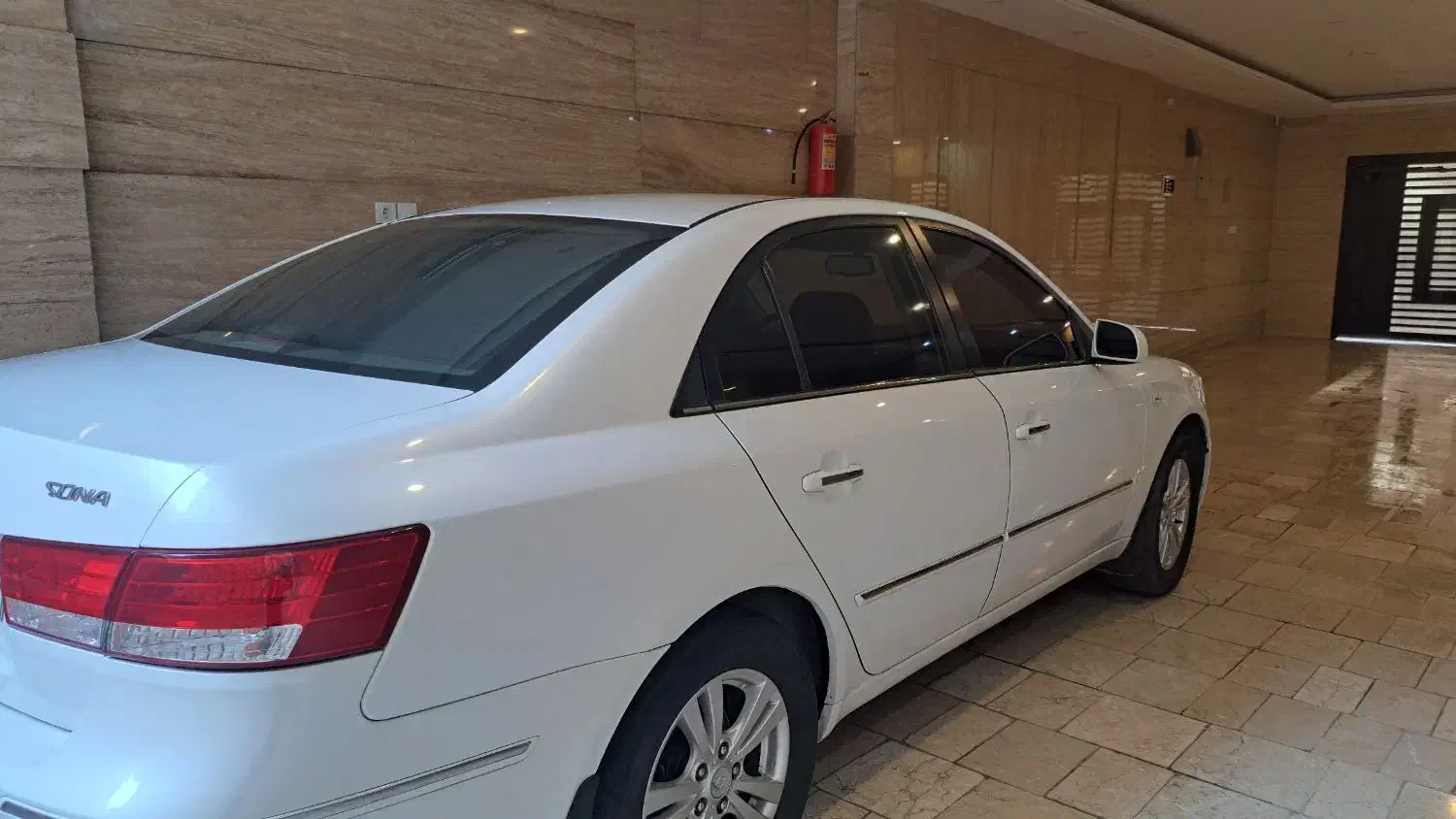 سوناتا2009سفید صدفی|خودرو سواری و وانت|ملک‌آباد, |دیوار