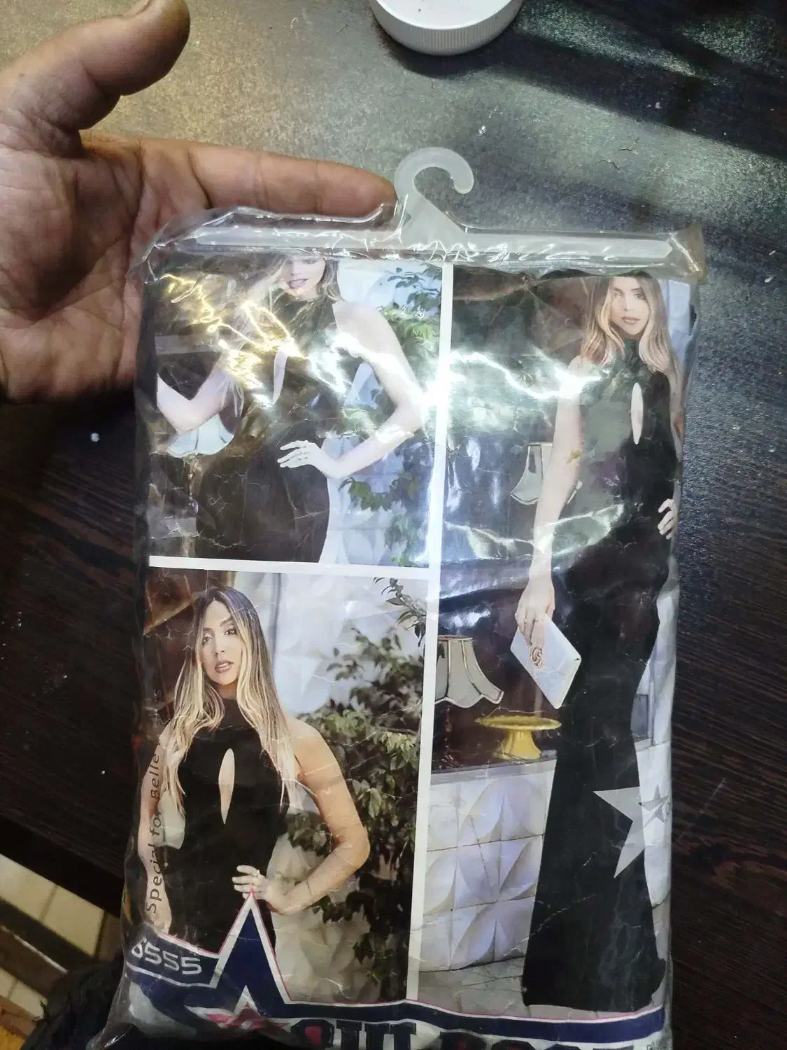 پک بسته بندی پوشاک با آویز رگالی تخته mdf فروشگاه|فروشگاه و مغازه|تهران, فلاح|دیوار