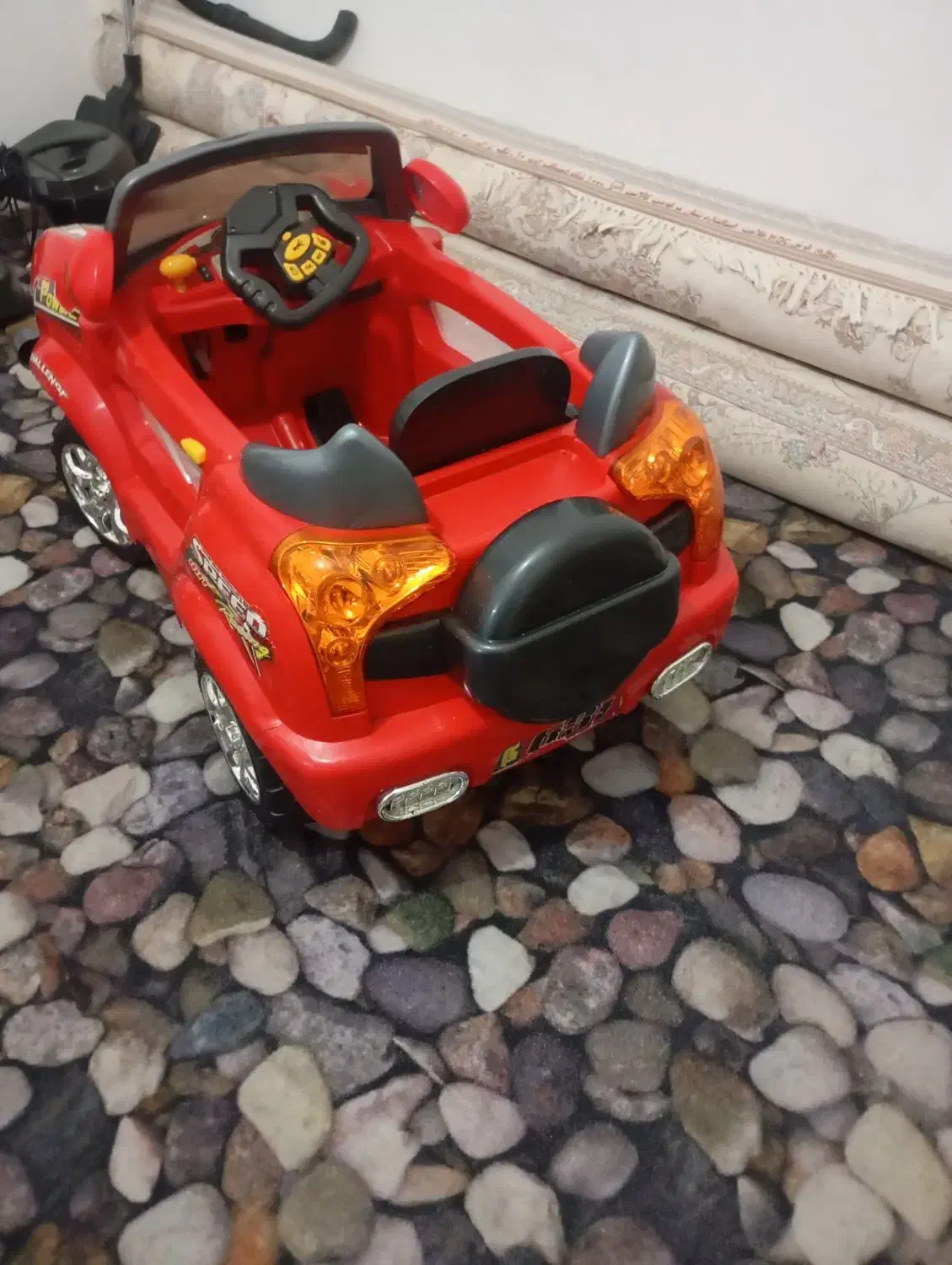 ماشین شارژی دوموتوره|اسباببازی بچه|قرچک, باقرآباد|دیوار